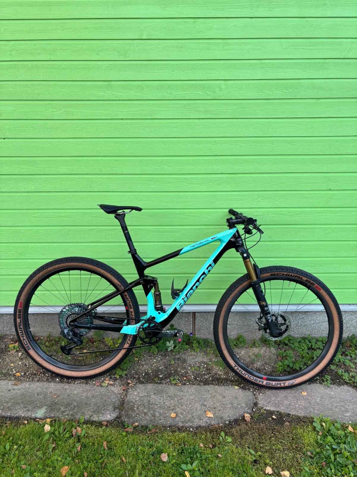 Bianchi Methanol CV FS maastikuratas
